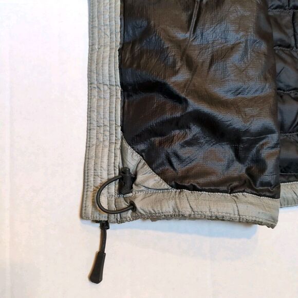 The North Face Mens S Thermoball Insulated Puffer Vest Gray Silver Hike Gorpcore - Picture 10 of 14